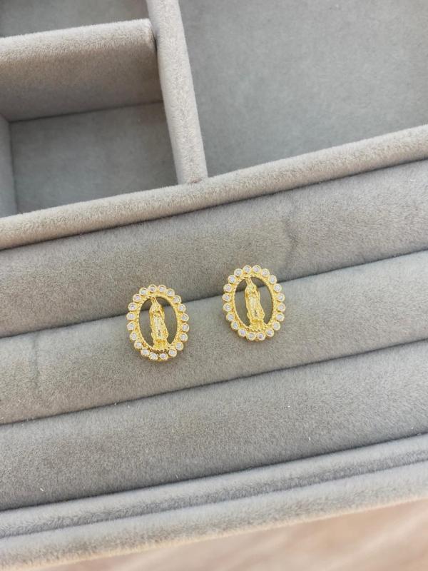 Aretes Virgen