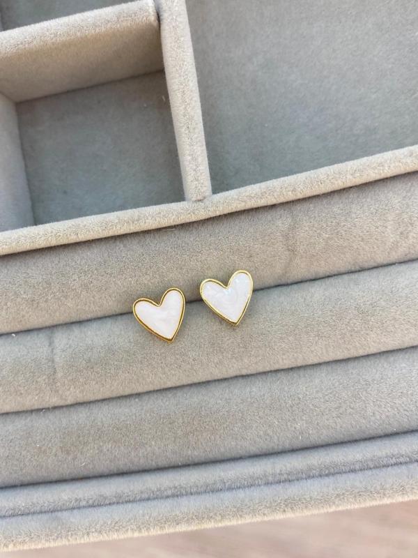 Aretes Corazón Pequeños