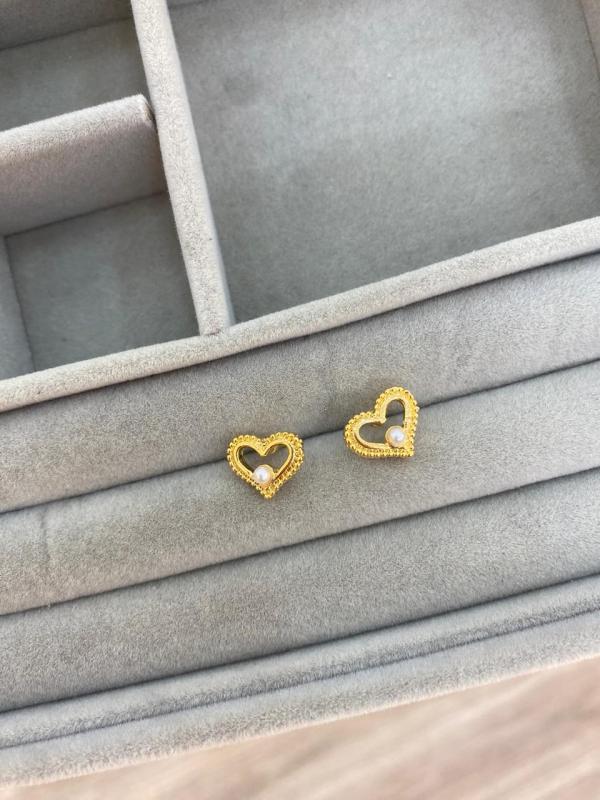Aretes Corazón Pequeños