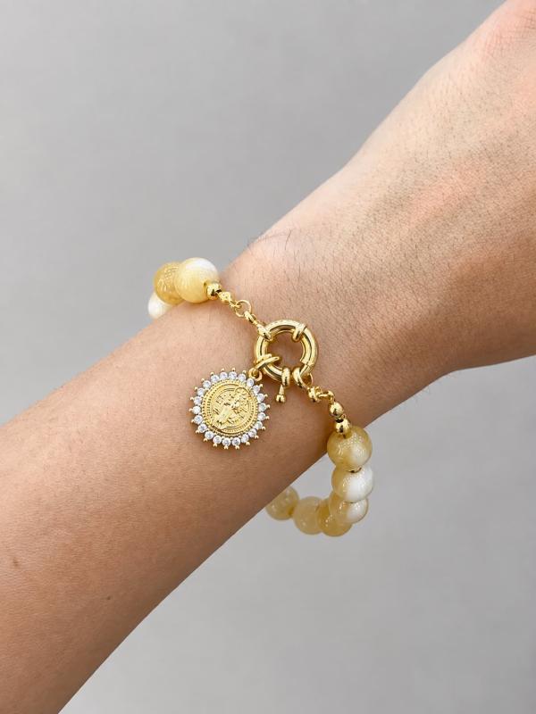 Pulsera Perlas Beige Dije San Benito