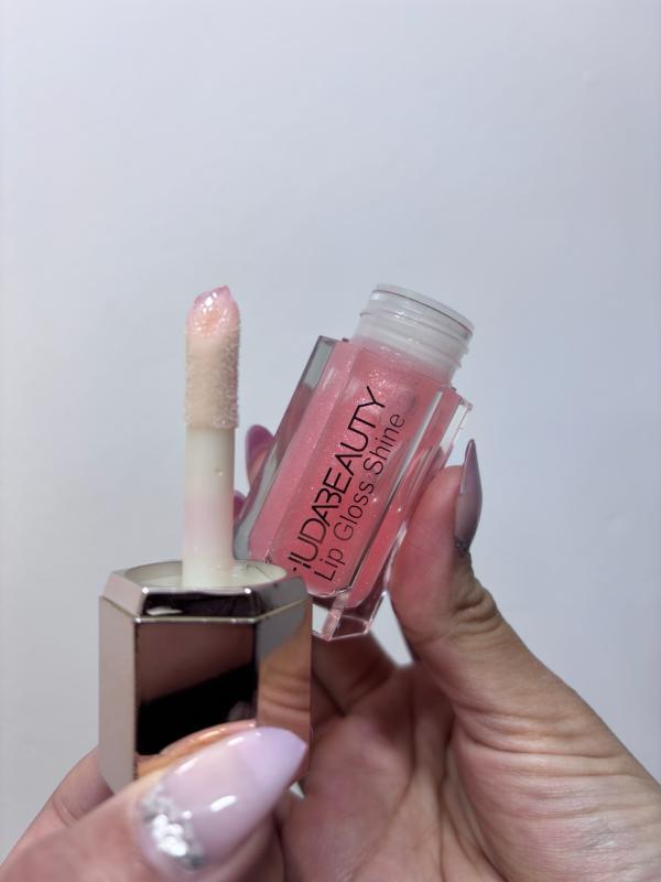 Lip Gloss Shine